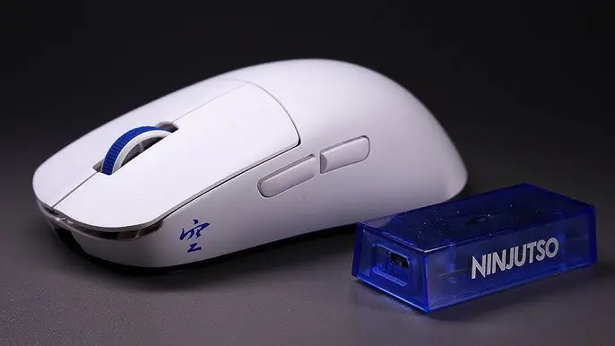 Ratón para juegos ultraligero Ninjutso Sora V2 con carcasa completa